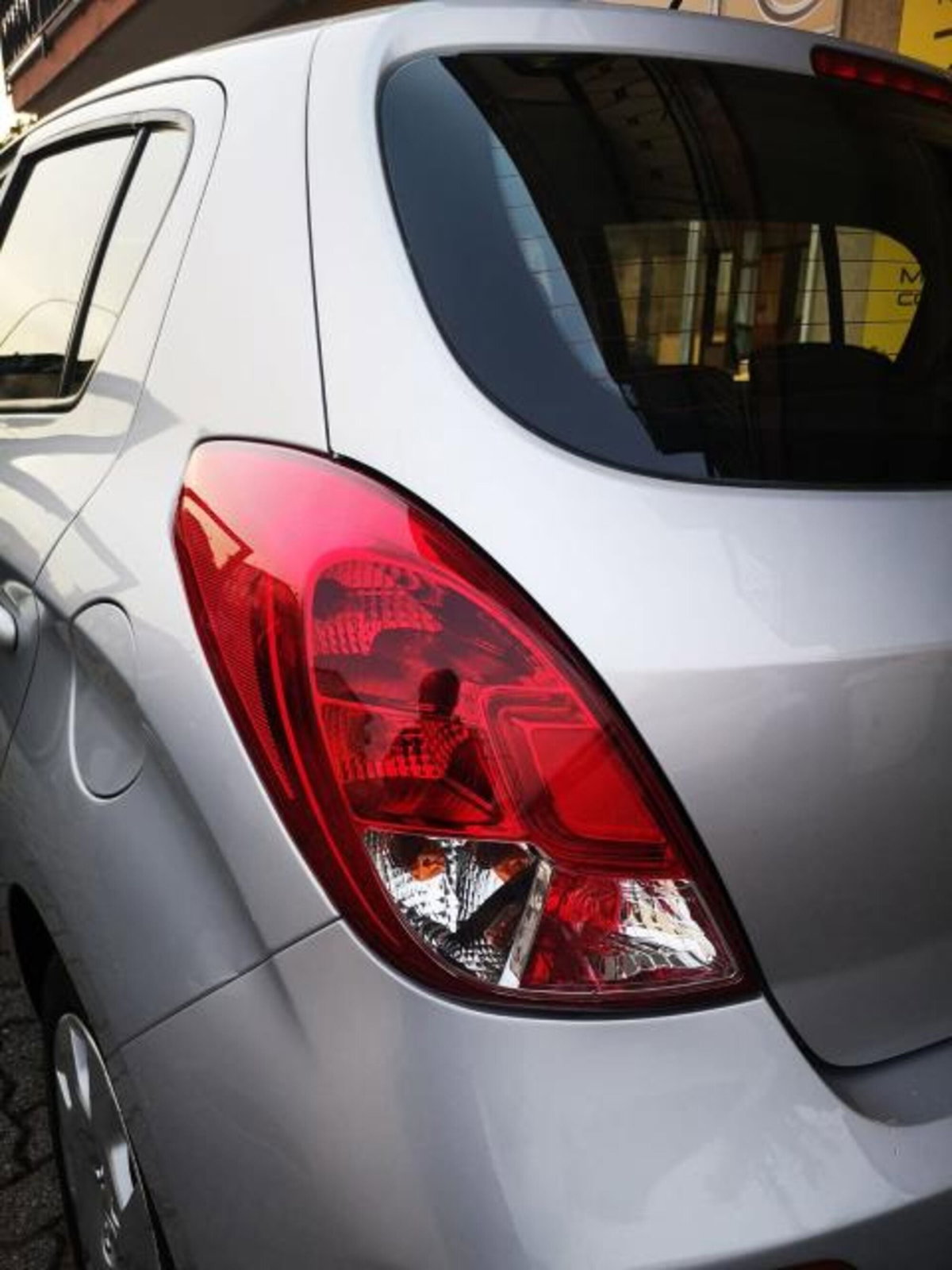 Hyundai i20 1.2 5p. Econext Sound Edition (7)