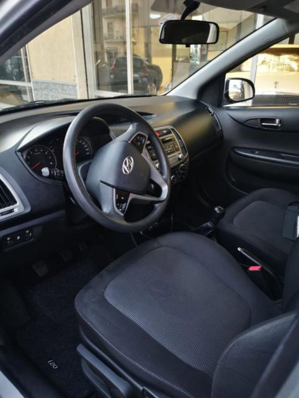 Hyundai i20 1.2 5p. Econext Sound Edition (8)