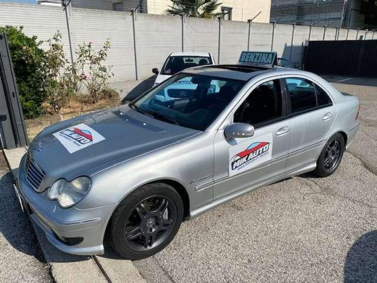 Mercedes-Benz Classe C 32 Kompressor cat AMG (3)