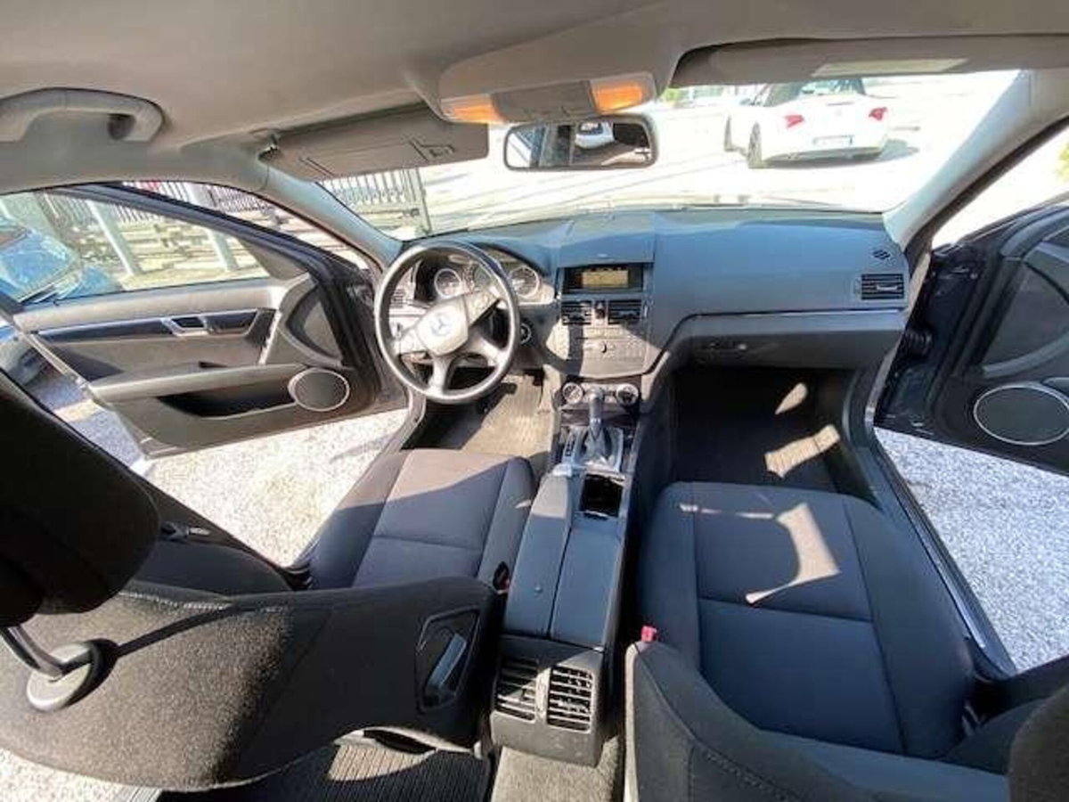 Mercedes-Benz Classe C Station Wagon 220 CDI Avantg. (10)