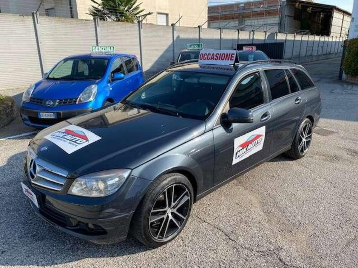 Mercedes-Benz Classe C Station Wagon 220 CDI Avantg. (2)