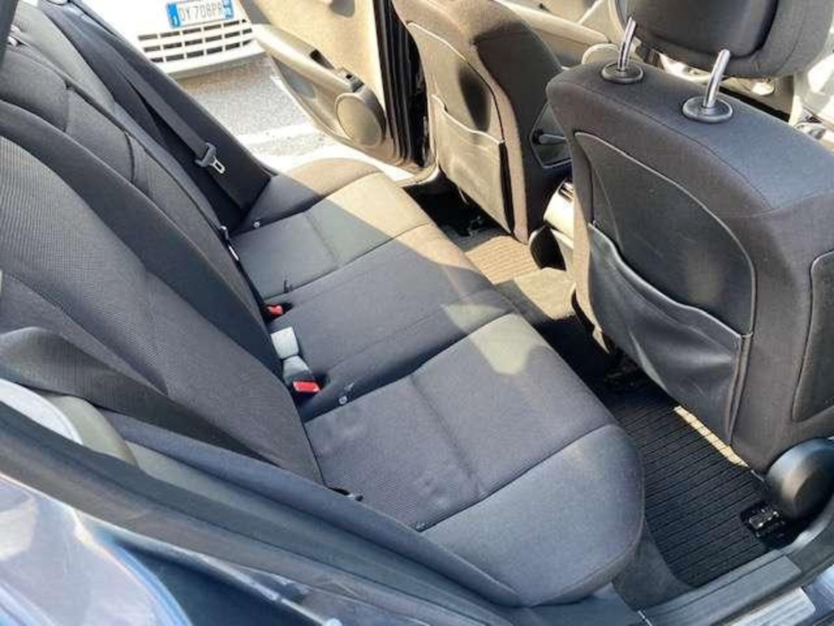 Mercedes-Benz Classe C Station Wagon 220 CDI Avantg. (9)