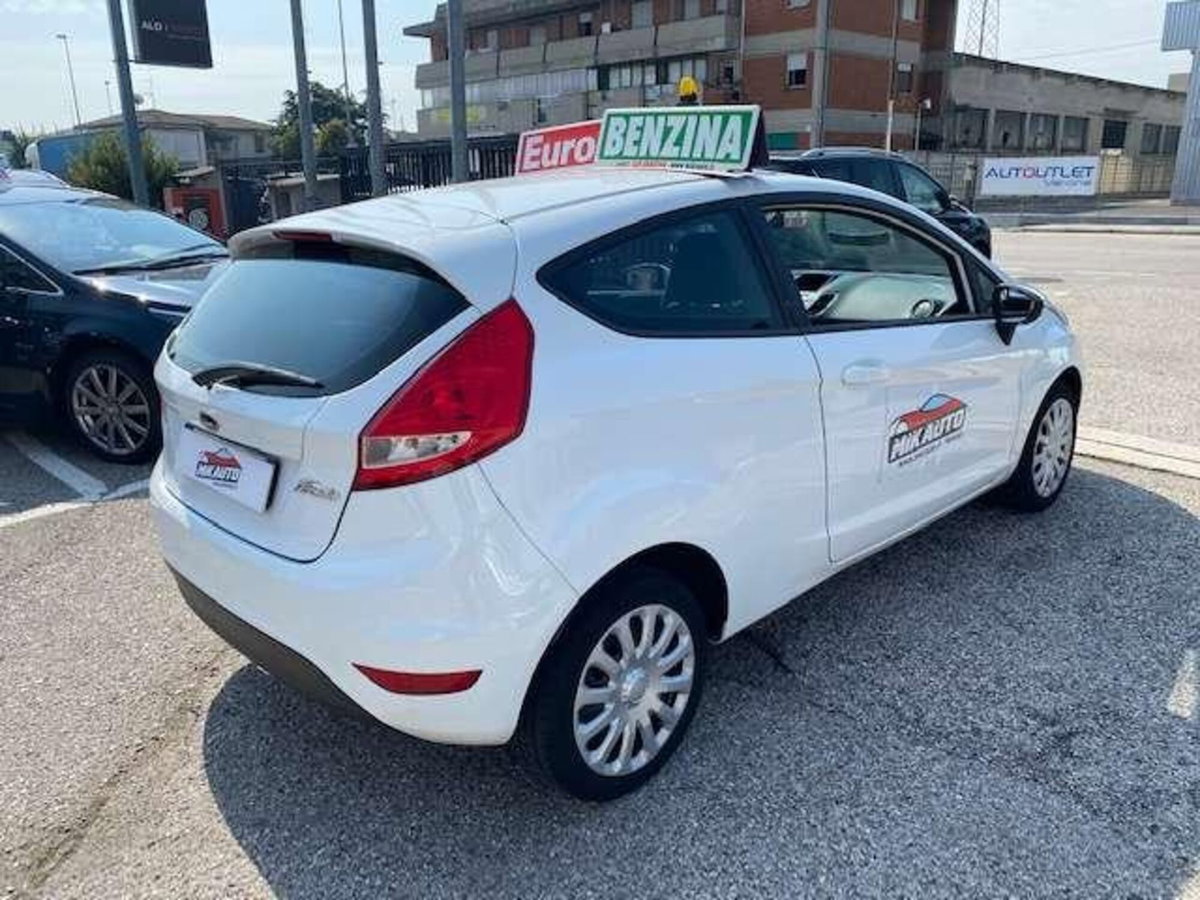 Ford Fiesta 1.2 82CV 3 porte (4)