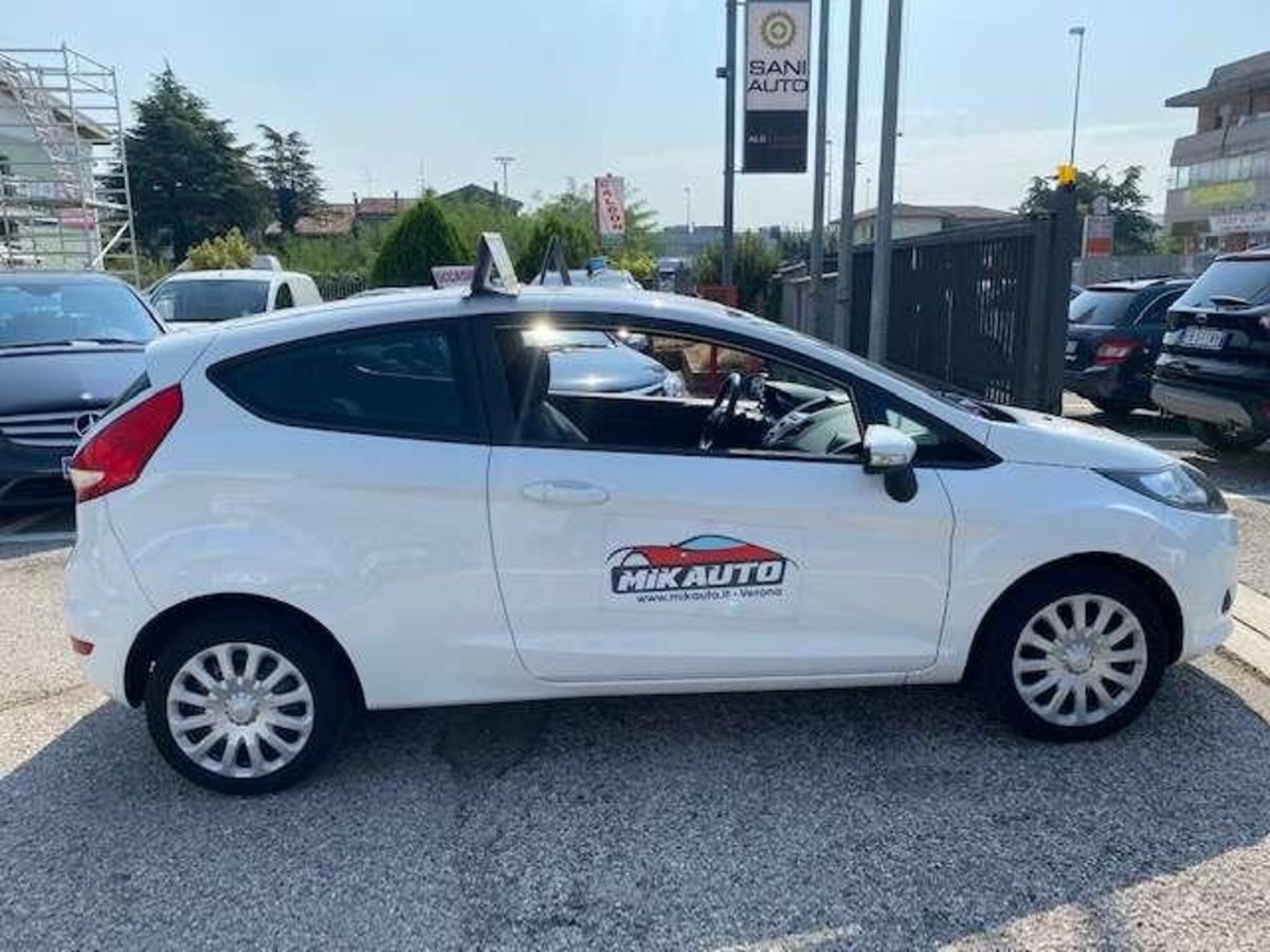 Ford Fiesta 1.2 82CV 3 porte (6)