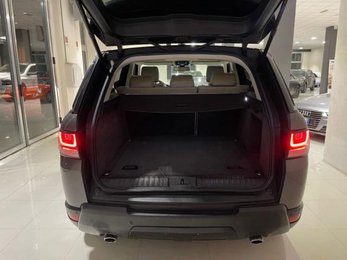 Land Rover Range Rover Sport 3.0 SDV6 HSE (10)