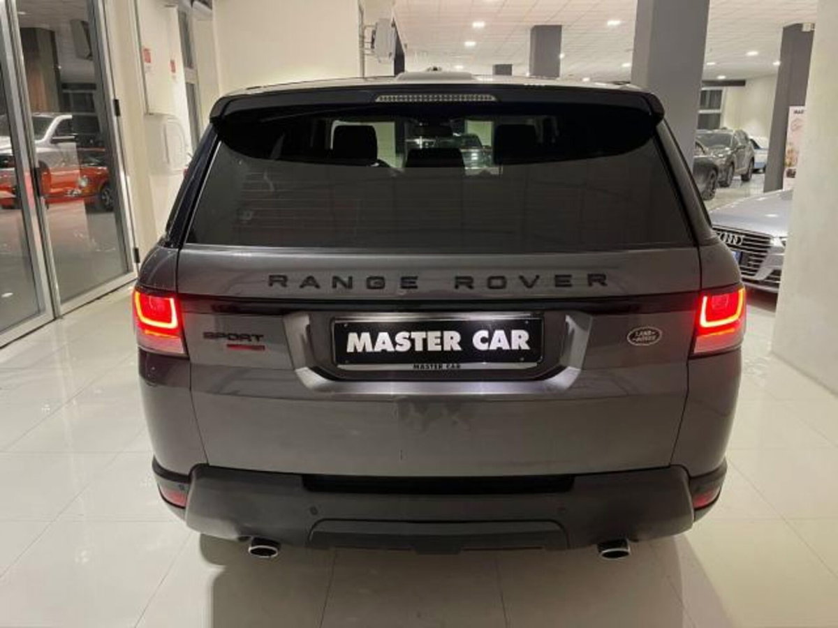 Land Rover Range Rover Sport 3.0 SDV6 HSE (8)