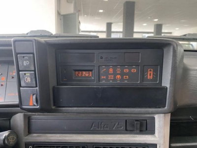 Alfa Romeo 75 2.0i Twin Spark (15)