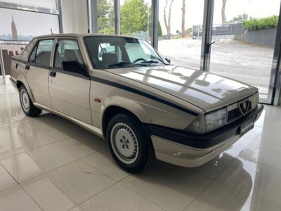 Alfa Romeo 75 2.0i Twin Spark (3)