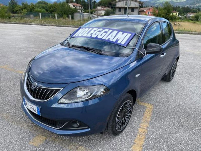Lancia Ypsilon 1.0 FireFly 5 porte S&S Hybrid Ecochic Gold