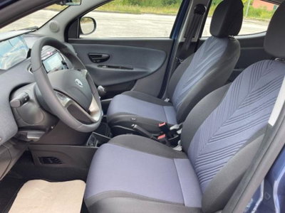 Lancia Ypsilon 1.0 FireFly 5 porte S&S Hybrid Ecochic Gold (11)