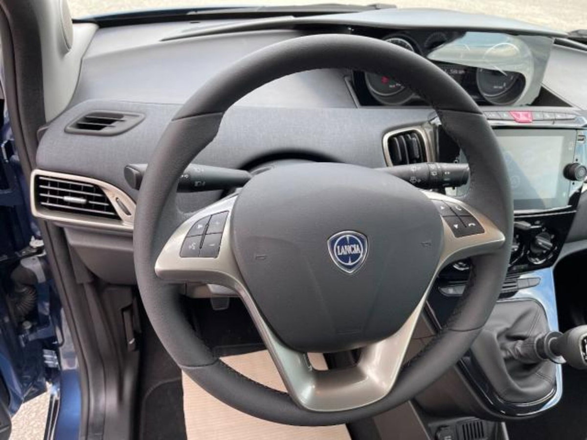 Lancia Ypsilon 1.0 FireFly 5 porte S&S Hybrid Ecochic Gold (12)