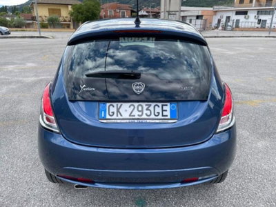 Lancia Ypsilon 1.0 FireFly 5 porte S&S Hybrid Ecochic Gold (4)