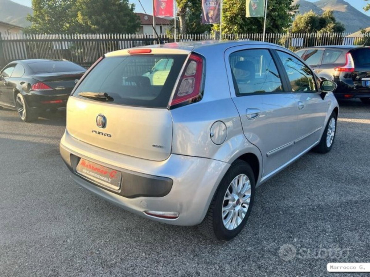 Fiat Punto Evo 1.3 Mjt 75 CV 5 porte Dynamic (9)