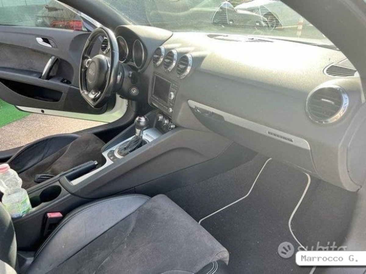 Audi TT Coupé 1.8 TFSI (15)