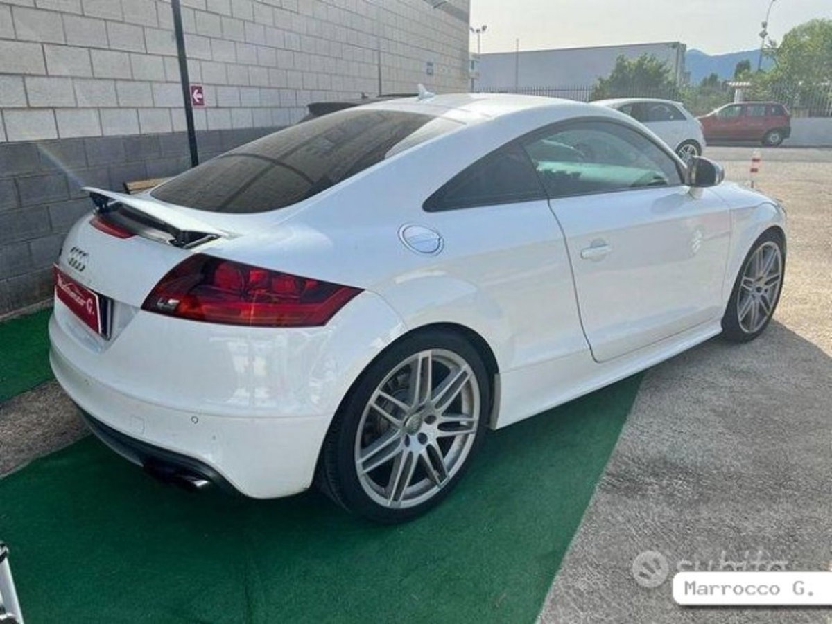 Audi TT Coupé 1.8 TFSI (4)