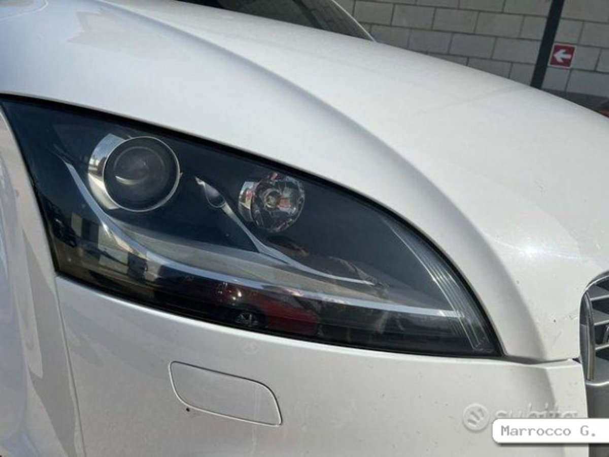 Audi TT Coupé 1.8 TFSI (8)