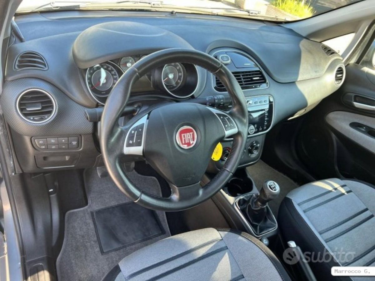 Fiat Punto Evo 1.3 Mjt 75 CV 5 porte Dynamic (11)