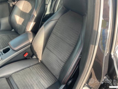 Mercedes-Benz Classe A 200 d Automatic Premium (19)