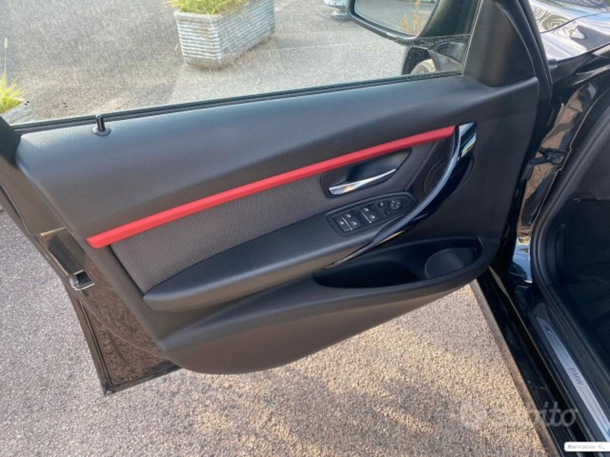 BMW Serie 3 Touring 320d xDrive  Sport (13)