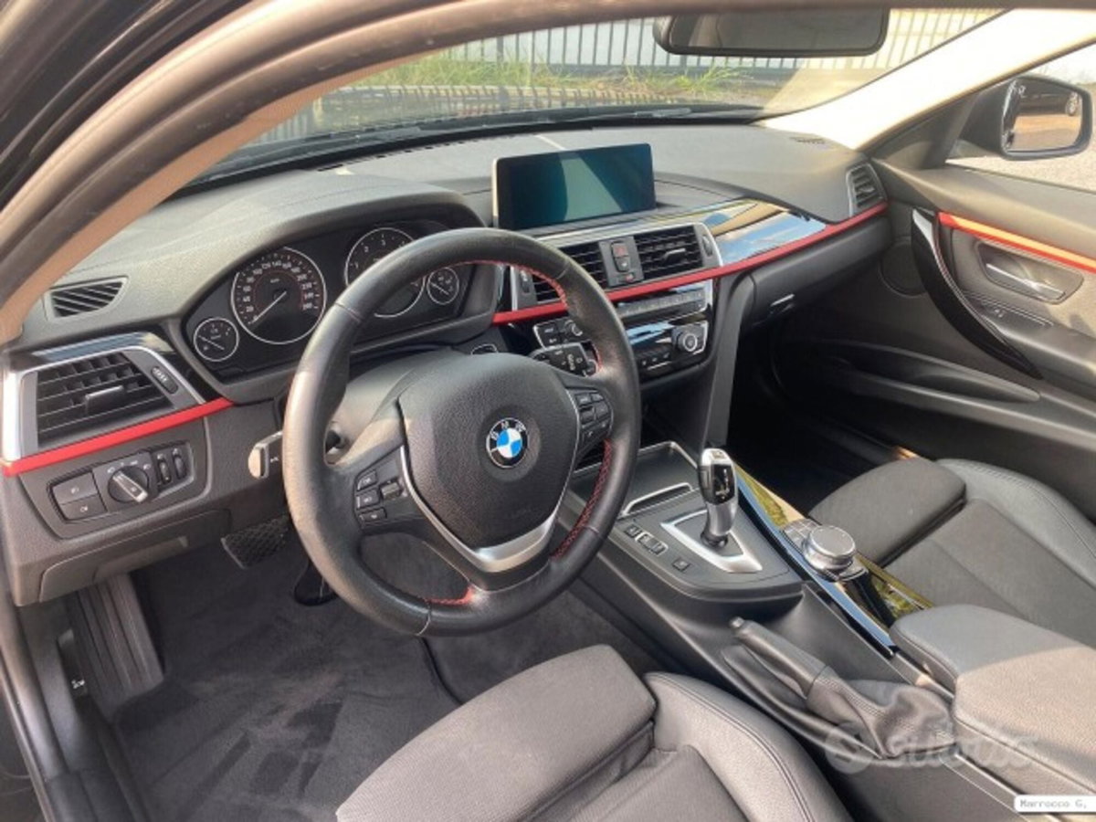 BMW Serie 3 Touring 320d xDrive  Sport (16)