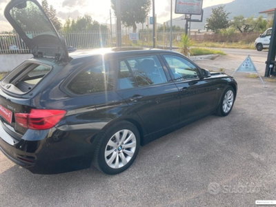 BMW Serie 3 Touring 320d xDrive  Sport (6)