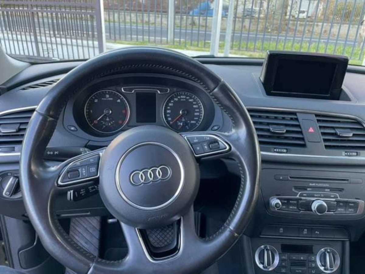 Audi Q3 2.0 TDI 177 CV quattro S tronic Business (6)