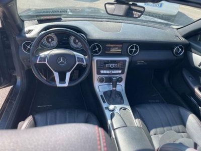 Mercedes-Benz SLK 200 CGI Premium (14)