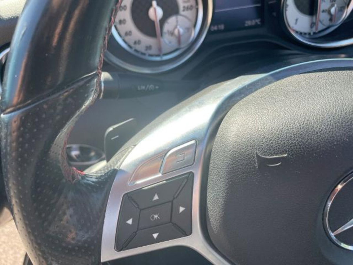 Mercedes-Benz SLK 200 CGI Premium (16)