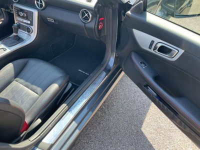 Mercedes-Benz SLK 200 CGI Premium (19)