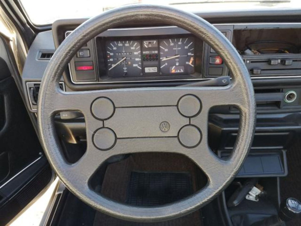 Volkswagen Golf Cabrio 1300 GL (10)