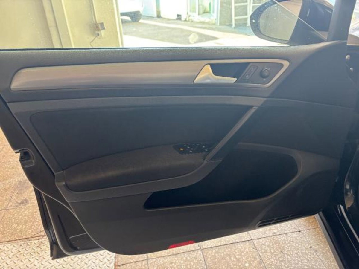 Volkswagen Golf 1.4 TGI 5p. Comfortline BlueMotion (9)