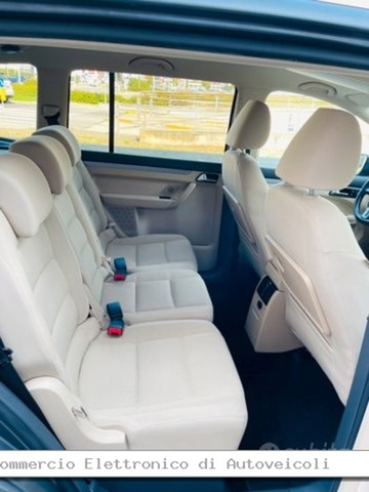Volkswagen Touran 16V TSI 150CV Highline Ecofuel (10)