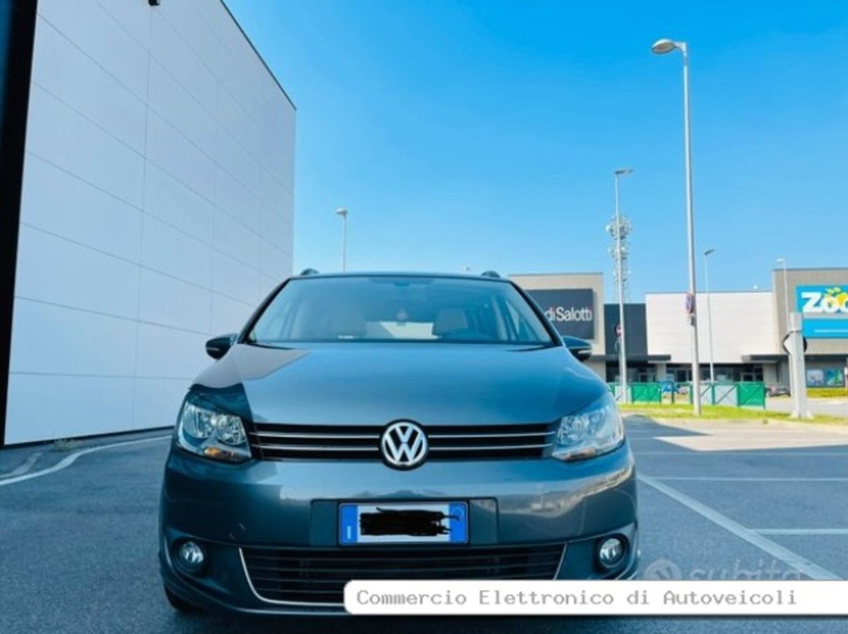 Volkswagen Touran 16V TSI 150CV Highline Ecofuel (2)