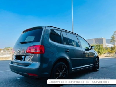 Volkswagen Touran 16V TSI 150CV Highline Ecofuel (5)