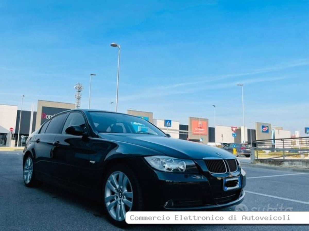 BMW Serie 3 Touring 320d turbodiesel cat  Futura (4)