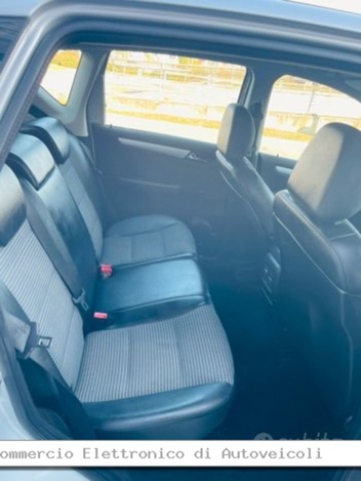 Mercedes-Benz Classe A 200 CDI Avantgarde (11)