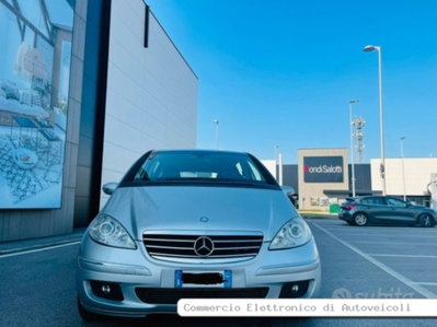 Mercedes-Benz Classe A 200 CDI Avantgarde (3)