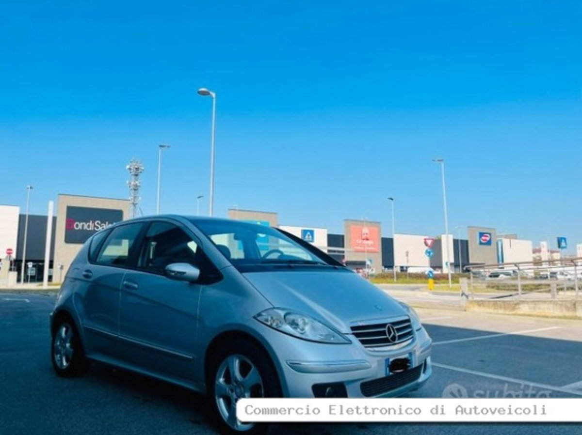 Mercedes-Benz Classe A 200 CDI Avantgarde (5)