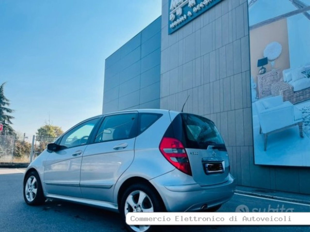 Mercedes-Benz Classe A 200 CDI Avantgarde (7)