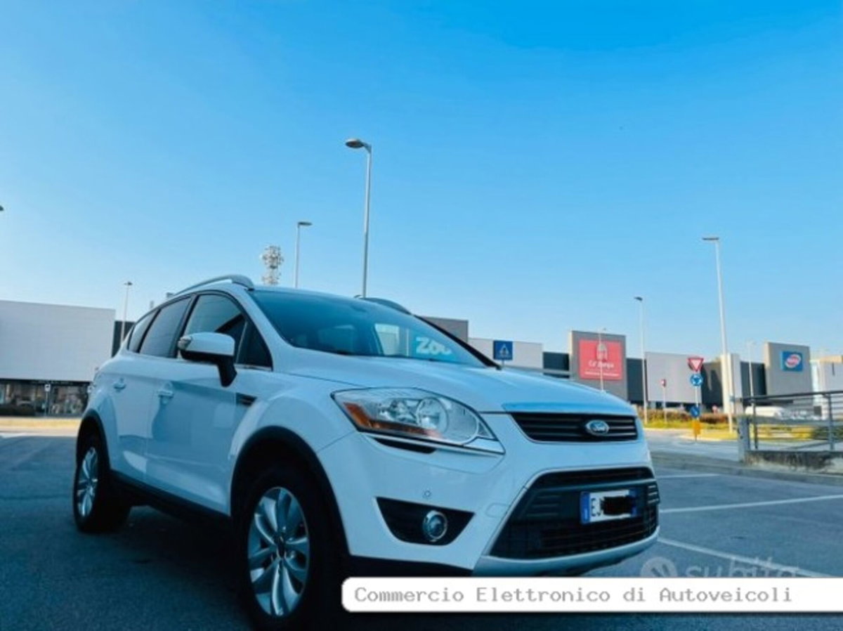 Ford Kuga 2.0 TDCI 140 CV 2WD Titanium (2)