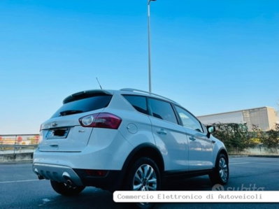 Ford Kuga 2.0 TDCI 140 CV 2WD Titanium (4)