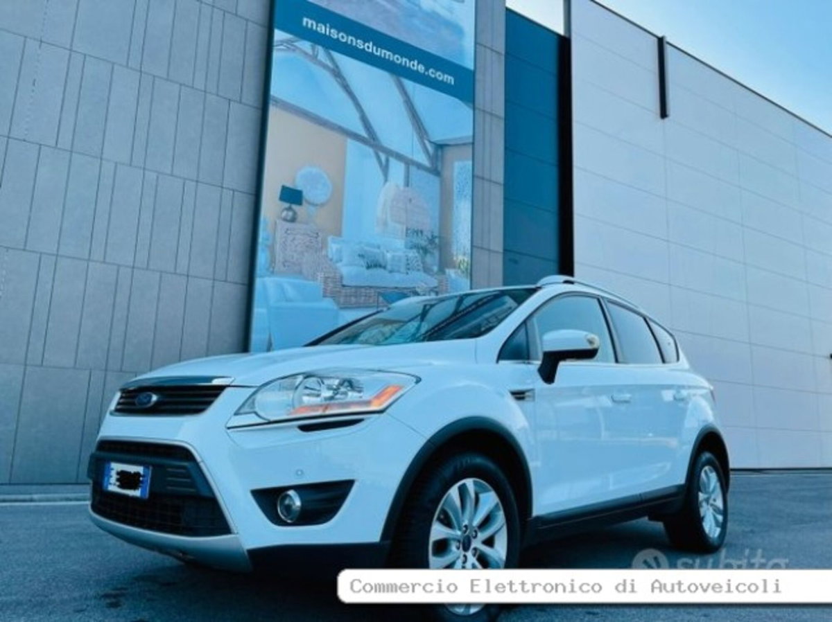 Ford Kuga 2.0 TDCI 140 CV 2WD Titanium (5)
