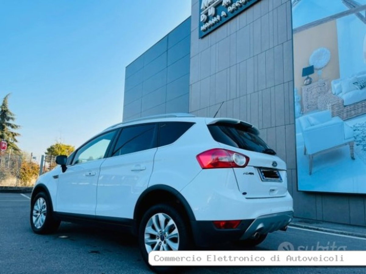 Ford Kuga 2.0 TDCI 140 CV 2WD Titanium (7)