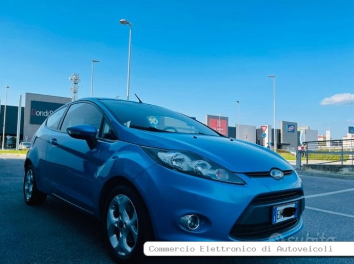 Ford Fiesta 1.4 16V aut. 3p. Titanium (4)