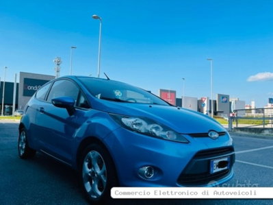 Ford Fiesta 1.4 16V aut. 3p. Titanium (4)