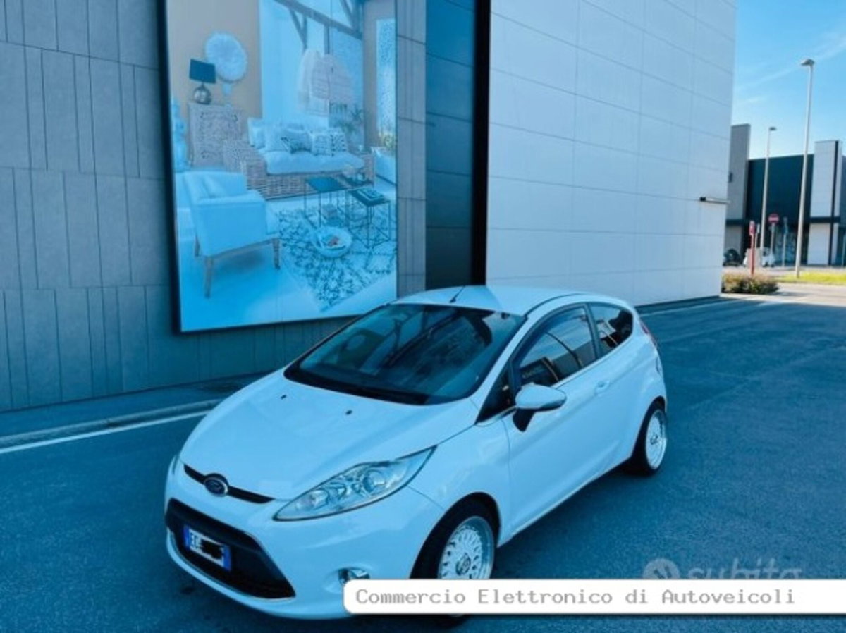 Ford Fiesta 1.4 TDCi 3p. Titanium (8)
