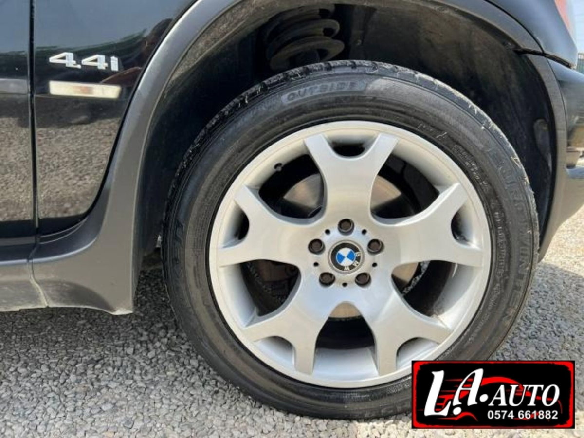 BMW X5 4.4i cat (20)