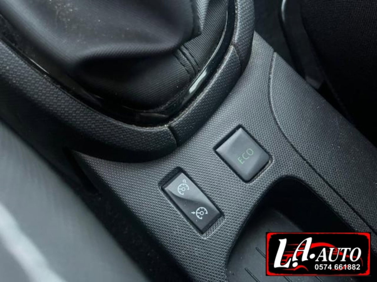 Renault Clio Sporter 1.5 dCi 8V 90CV Start&Stop Energy (14)