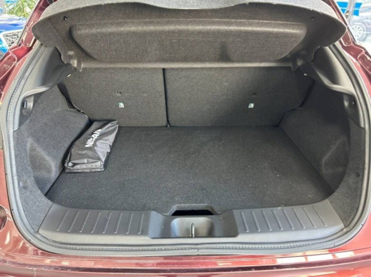 Nissan Juke 1.0 DIG-T 117 CV N-Connecta (11)