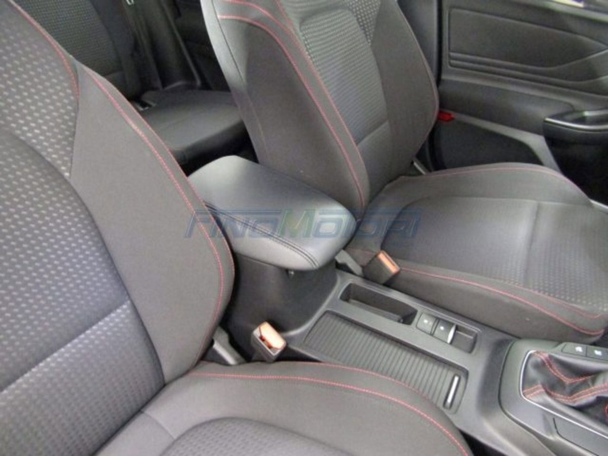 Ford Focus 1.0 EcoBoost 125 CV 5p. ST-Line (11)